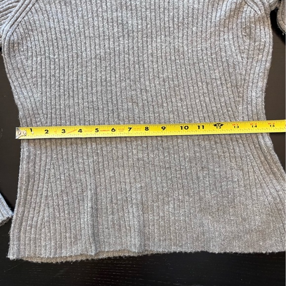 Sam Edelman Sweater - Large - Picture 3 of 9